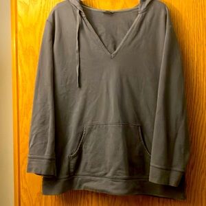 EC J. Jill v neck hoodie xl